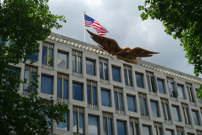 american-embassy-eagle