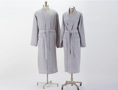 coyuchi-unisex-waffle-robe