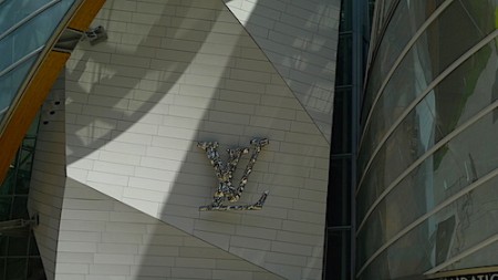 Fondation Louis Vuitton <em>in Paris</em>